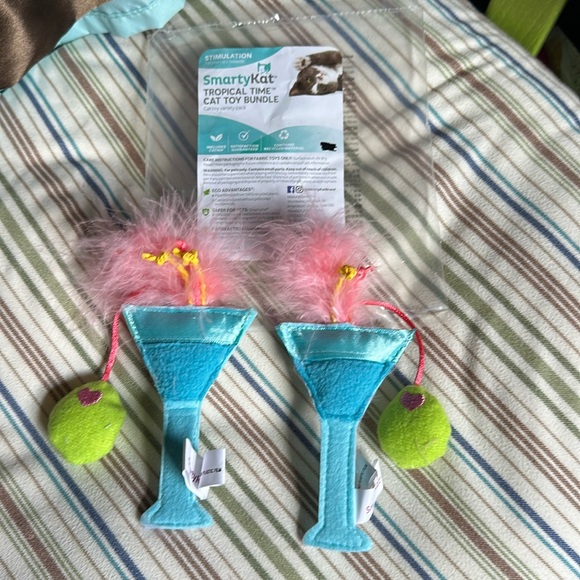 SmartyKat Tropical Time Island Martini Catnip Cat Toys - Picture 1 of 9